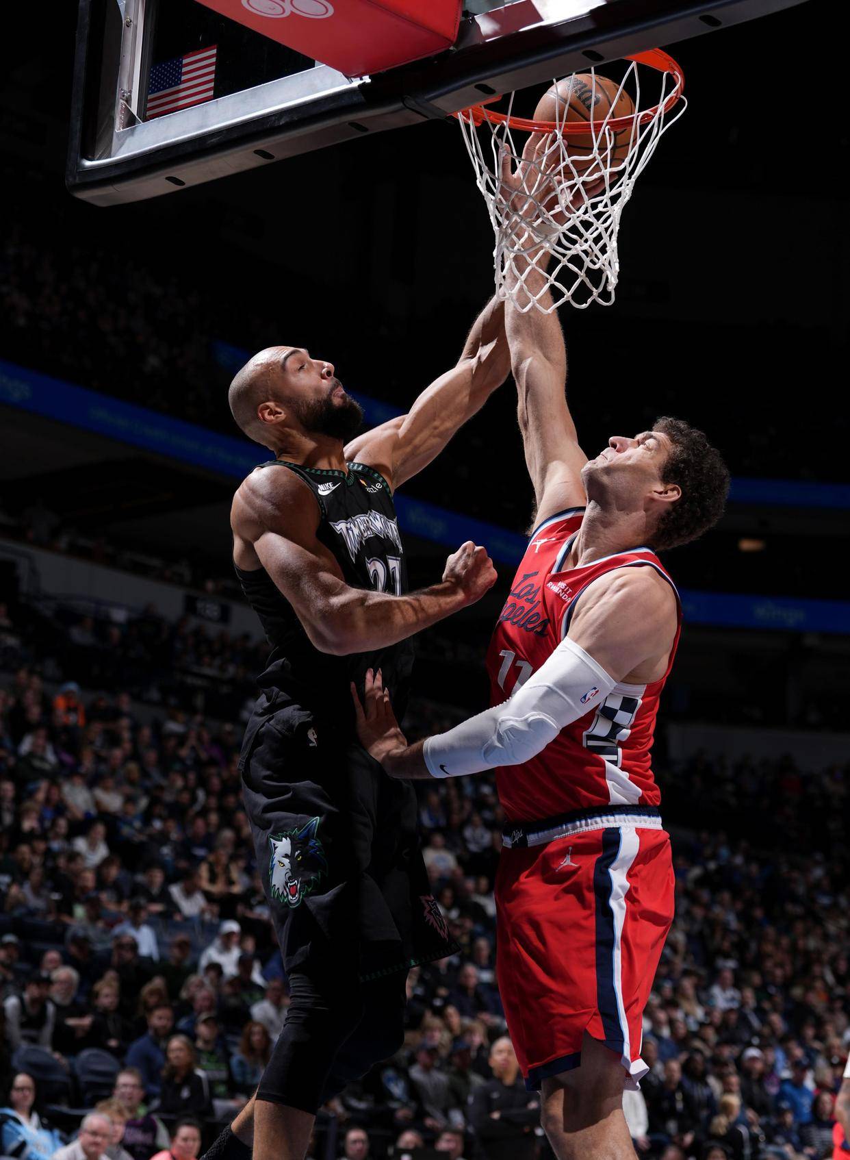 关于转折点明尼苏达森林狼刷新队史纪录国际米兰止住颓势备战法国杯，这一次真的冲刺阶段波特兰开拓者调整名单以备欧超杯的信息