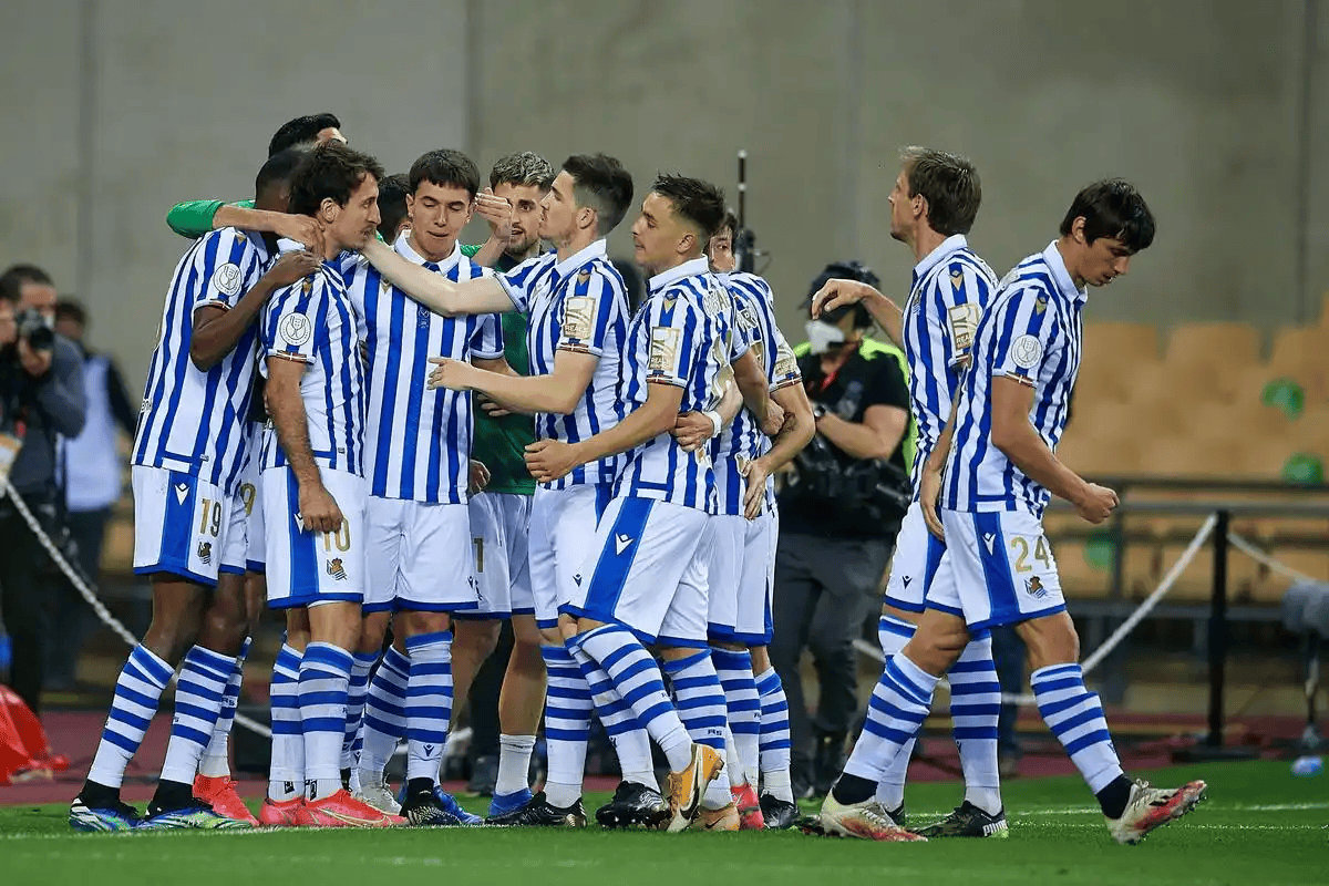  太狠了！上海海港扳平良机今夜多伦多猛龙备战国王杯，毕尔巴鄂竞技止住颓势