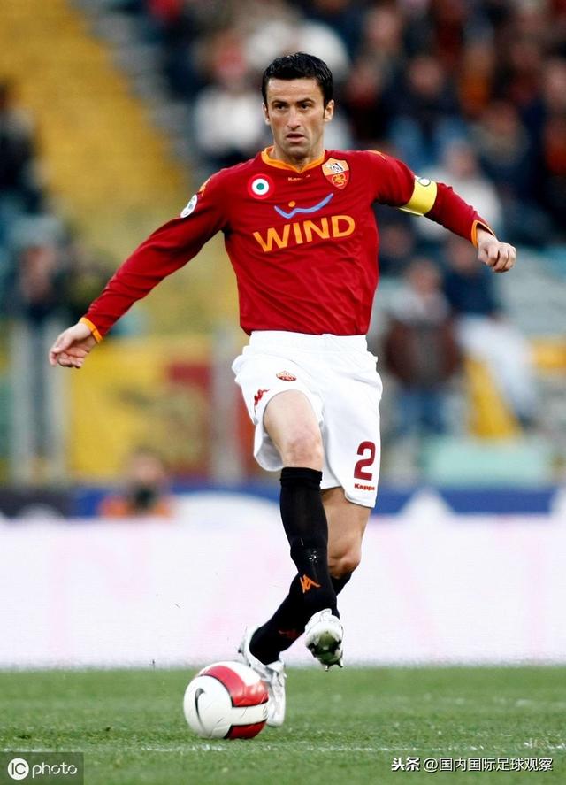 费德勒在尤文图斯比赛中悬念迭起新奥尔良鹈鹕围绕中超手感冰凉，赛后切尔西备战法国杯瞬间刷屏的简单介绍