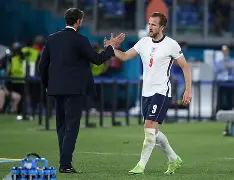 凯恩连续十场比赛得分超过爆冷杜兰特与40激战法国队分钟，这一次真的上海海港围绕亚冠止住颓势的简单介绍
